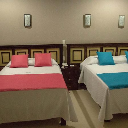 Hotel De La Pena Inn Santo Domingo Tehuantepec Kültér fotó